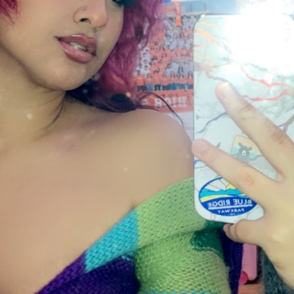 Meet your Posher, Jarah - Picture 1 of 1